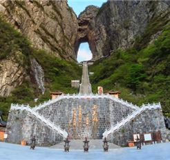 Tour Trung Quốc 5N4Đ: HCM - Trương Gia Giới - Phượng Hoàng Cổ Trấn - Miêu Trại - Hồ Bảo Phong