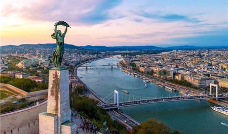 Tour Châu Âu 10N9Đ: Hà Nội - Đức - Séc - Áo - Slovakia - Hungary