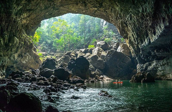 Động Nang Pha.