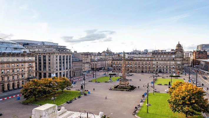 Phố người Hoa Liverpool rực rỡ đèn lồng đỏ.Nhà thờ Glasgow với kiến trúc Gothic ấn tượng.