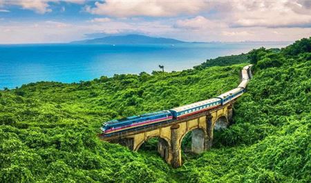 Tour Xe Lửa Miền Trung 3N4Đ: HCM - Đà Nẵng - Hội An - Ngũ Hành Sơn - Bà Nà Hills