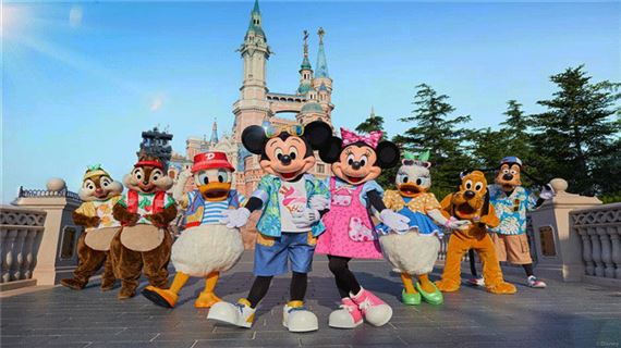 DisneyLand Thượng Hải.