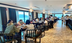 ivivu-nha-hang-velar-of-the-sea-ha-long-1.jpg