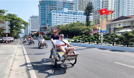 Tour Nha Trang 1 Tiếng: Trải Nghiệm Tham Quan Thành Phố Bằng Xích Lô