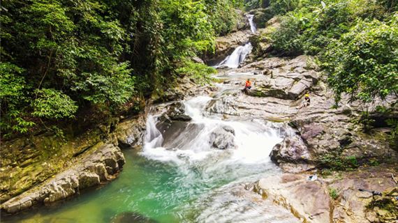 Suối Nước Trong