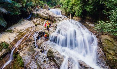 Tour Quảng Bình Trong Ngày (Đón Tại Đồng Hới): Chinh Phục Thác Dương Cầm