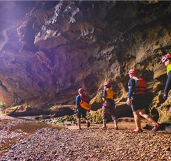 Tour Quảng Bình 2N1Đ (Đón Tại Phong Nha): Trekking Thung Lũng Sinh Tồn - Hang Tối (Cửa Sau) - Cắm Trại Hang E - Hang Vàng