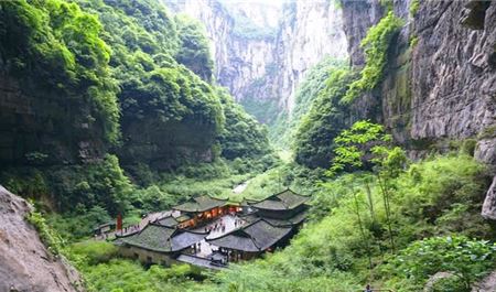 Tour Trung Quốc 5N5Đ: Trùng Khánh - Vũ Long - Hồng Nhai Động - Công Viên Gấu Trúc - No Shopping