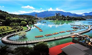 ivivu-ho-nhat-nguyet-dai-loan-1.gif