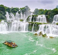 Tour Tết Miền Bắc 5N4Đ: HCM - Hà Giang - Đồng Văn - Cao Bằng - Thác Bản Giốc - Pác Bó - Hồ Ba Bể