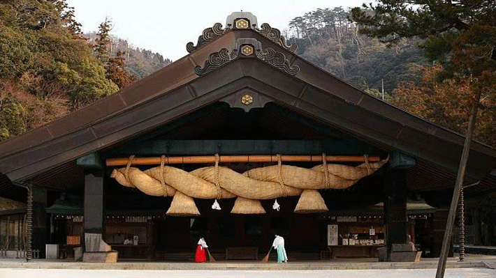 Đến Izumo Taisha Shrine.