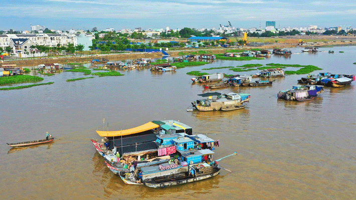 Chợ nổi Long Xuyên - Nét bình dị miền sông nước.