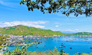 Quan cảnh đảo Bình Ba.