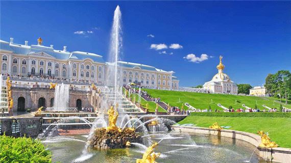 Hạ viện Cung điện Mùa Hè.