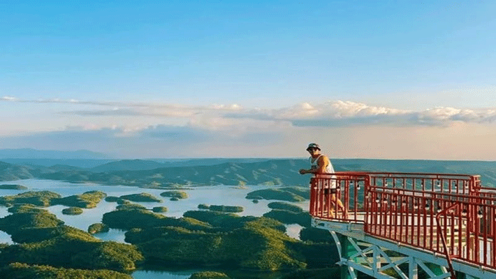 Cầu kính tại Tây Nguyên.