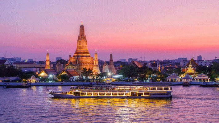 Du thuyền trên sông, ngắm cảnh đêm Bangkok bên chùa Binh Minh.