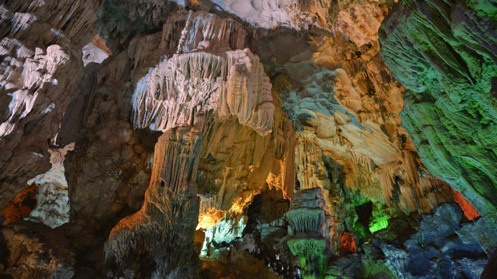 Hang Đầu Gỗ.