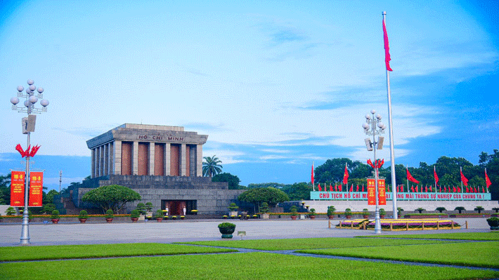Quảng trường Ba Đình.