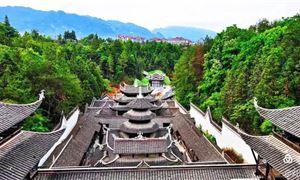 Ân Thi Thổ Ty Thành