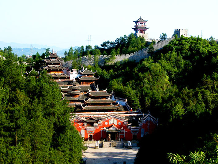 Ân Thi Thổ Ty Thành