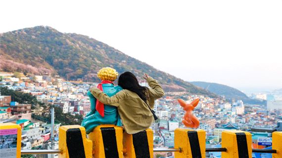 Làng bích hoạ Gamcheon.