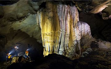 Tour Quảng Bình Trong Ngày (Đón Tại Đồng Hới): Khám Phá Hang Chà Lòi