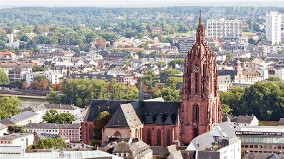 Nhà thờ St. Bartholomew.