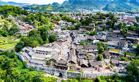 Tour Trung Quốc 6N5Đ: Hà Nội - Quý Châu - Dương Xương Hoa Hoạ Tiểu Trấn - Thiên Hộ Miêu Trại - Thập Bát Trại