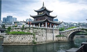 Giáp Tú Lầu