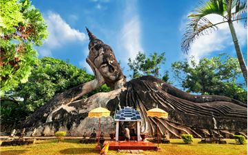 Tour Lào 5N4Đ: Sài Gòn - Viêng Chăn - Luang Prabang - Muang Fuang - Văng Viêng