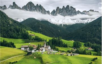 Tour Châu Âu 9N8Đ: HCM - Séc - Áo - Ý