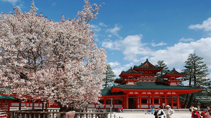 Đền Heian Shrine.