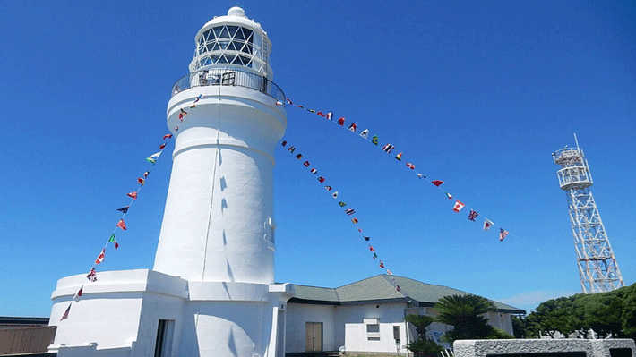 Ngọn hải đăng Omaesaki.