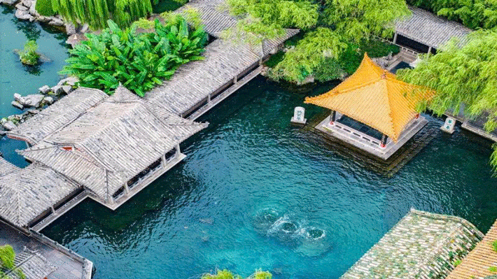 Hồ Đại Minh, Tế Nam.