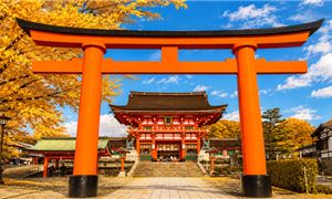 Đền ngàn cổng Fushimi Inari Taisha.