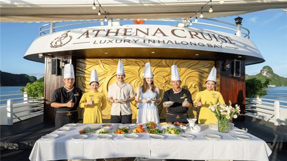 ivv-du-thuyen-athena-cooking-class.gif