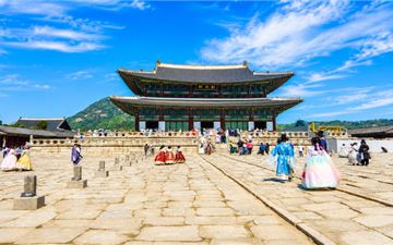Tour Hàn Quốc 6N5Đ: HCM - Seoul - Đảo Nami - Công Viên Everland - Thư Viện Starfield