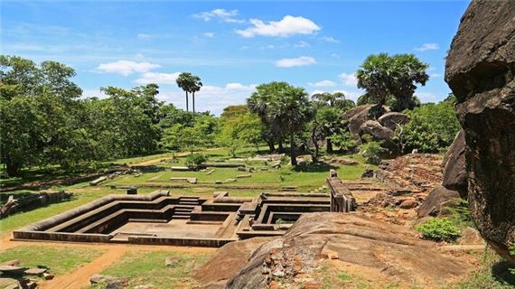 Khu di tích cổ Anuradhapura