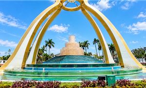 Cổng Pha Lê - Biểu tượng của khu Jerudong.